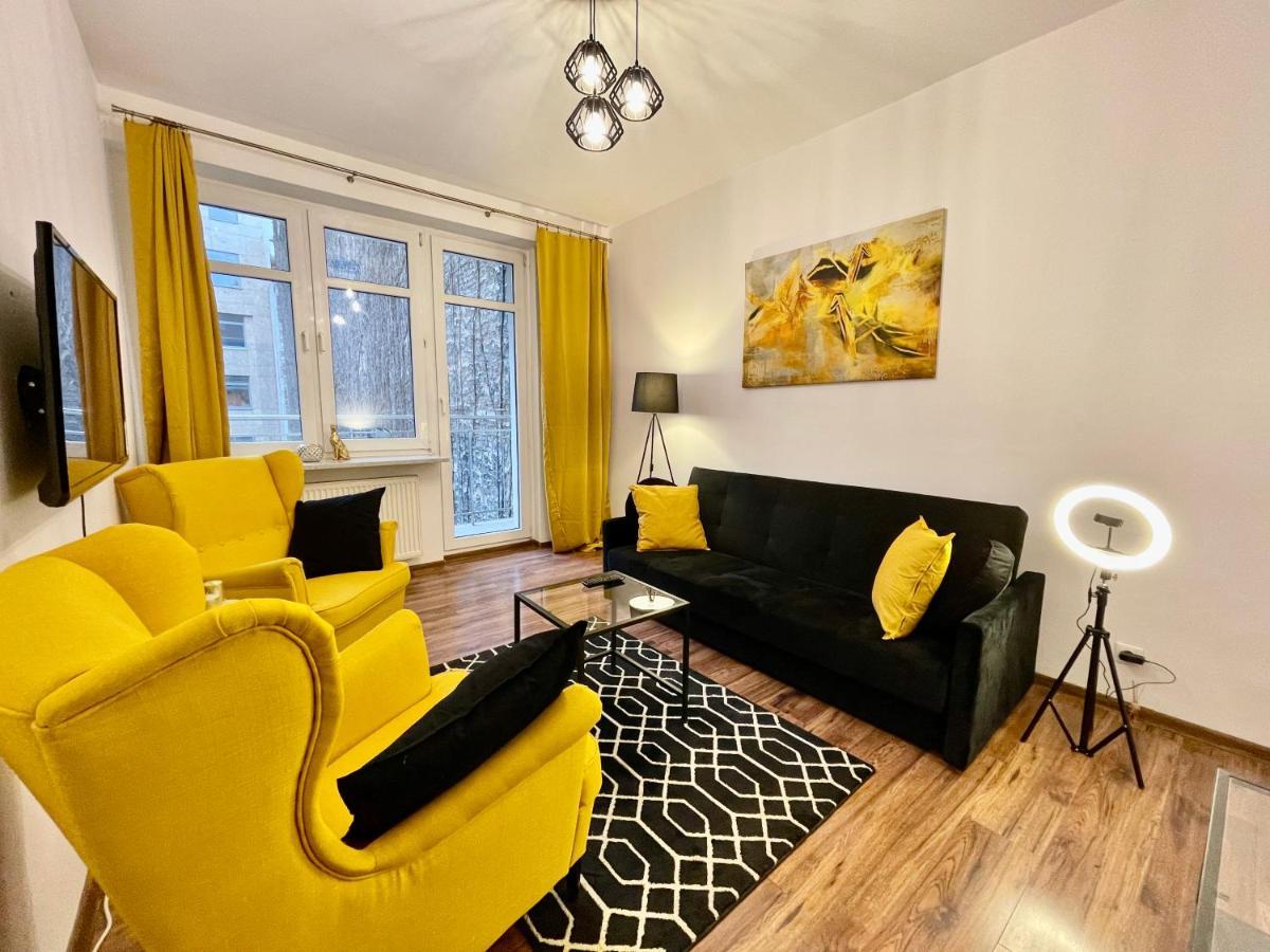 Diamond Metro Wifi 300 Mbs 70'Tv Netflix Hbo Appletv+ Lägenhet Warszawa Exteriör bild