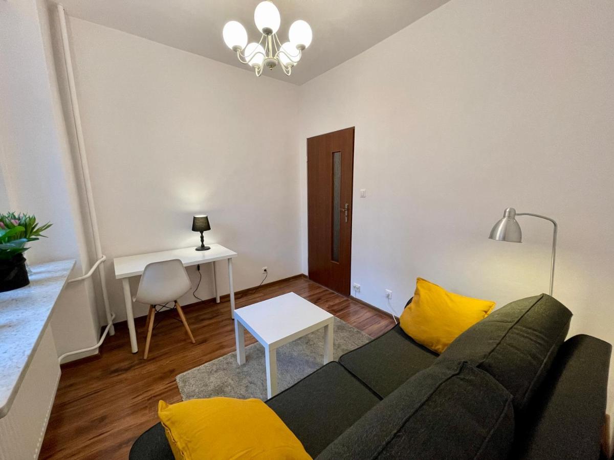 Diamond Metro Wifi 300 Mbs 70'Tv Netflix Hbo Appletv+ Lägenhet Warszawa Exteriör bild