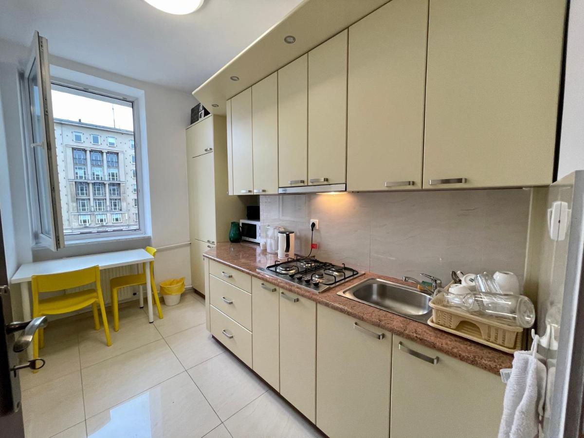 Diamond Metro Wifi 300 Mbs 70'Tv Netflix Hbo Appletv+ Lägenhet Warszawa Exteriör bild