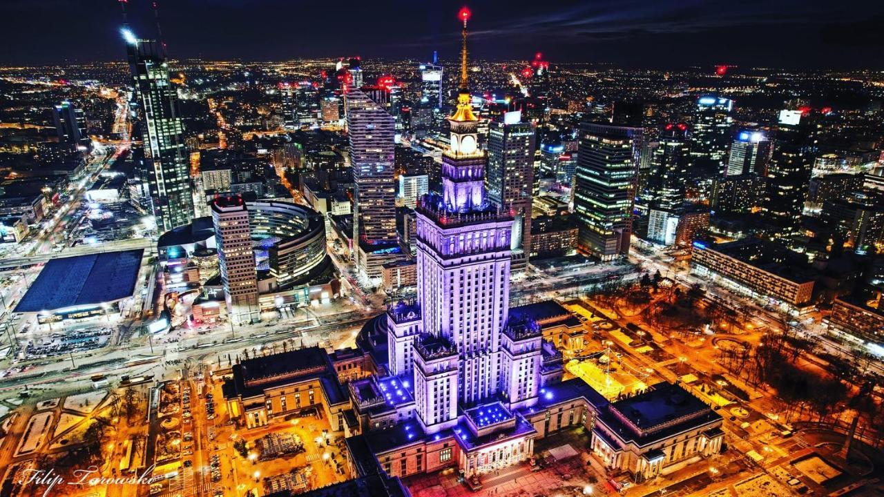 Diamond Metro Wifi 300 Mbs 70'Tv Netflix Hbo Appletv+ Lägenhet Warszawa Exteriör bild